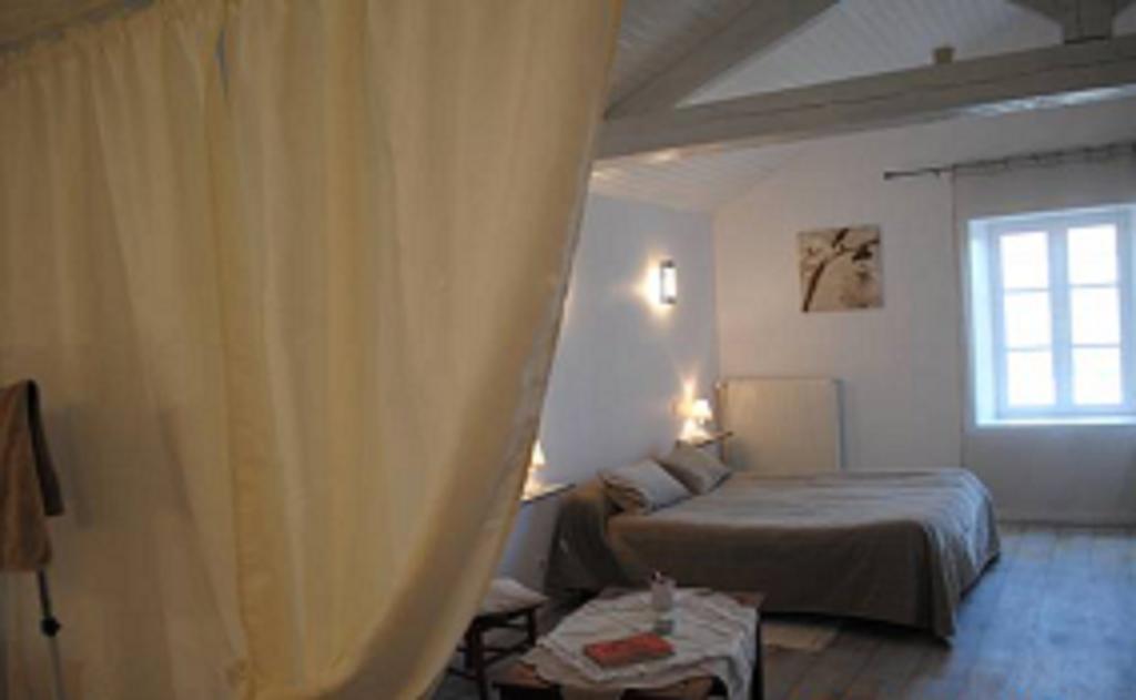 La Poussardiere Saint-Martin-sous-Mouzeuil Kamer foto